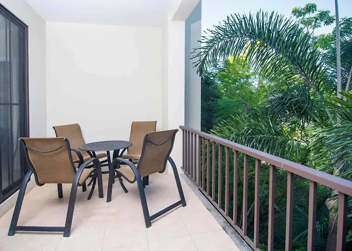 Ferienhaus Spacious Beach-inspired With Resort-style Amenities & Club Access *