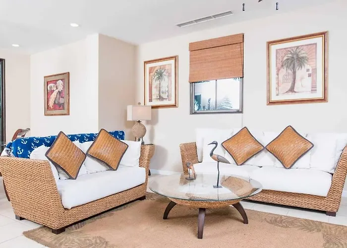 Spacious Beach-inspired With Resort-style Amenities & Club Access Ferienhaus *