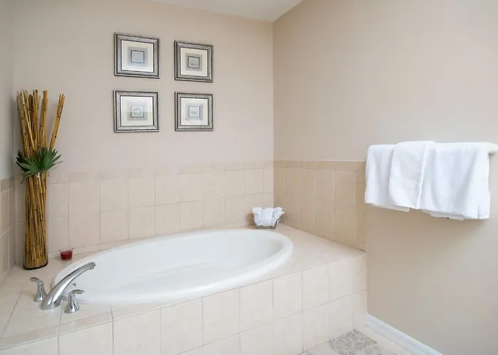Ferienhaus Spacious Beach-inspired With Resort-style Amenities & Club Access *