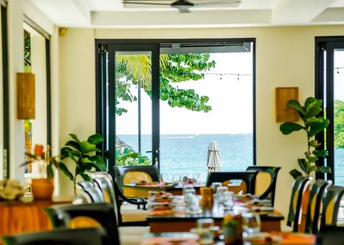 Spacious Beach-inspired With Resort-style Amenities & Club Access Ferienhaus