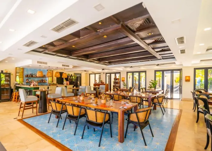 Ferienhaus Spacious Beach-inspired With Resort-style Amenities & Club Access