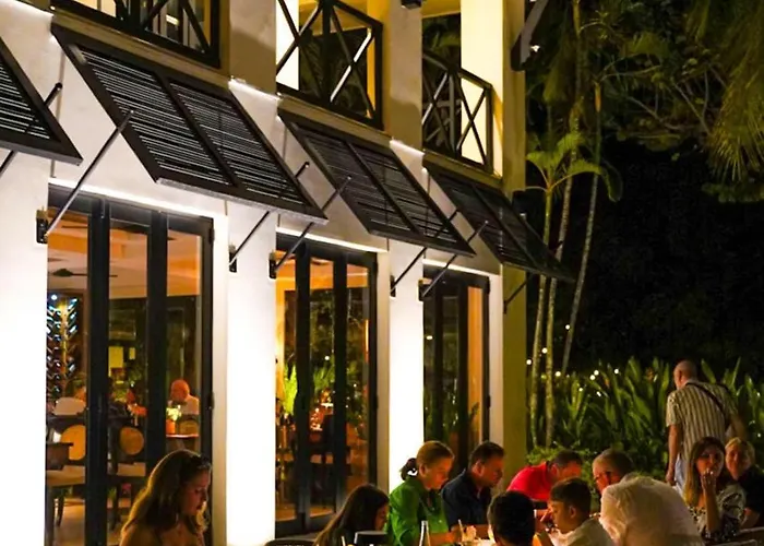 Ferienhaus Spacious Beach-inspired With Resort-style Amenities & Club Access *